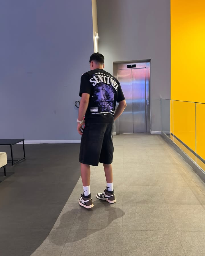 Black T-shirt